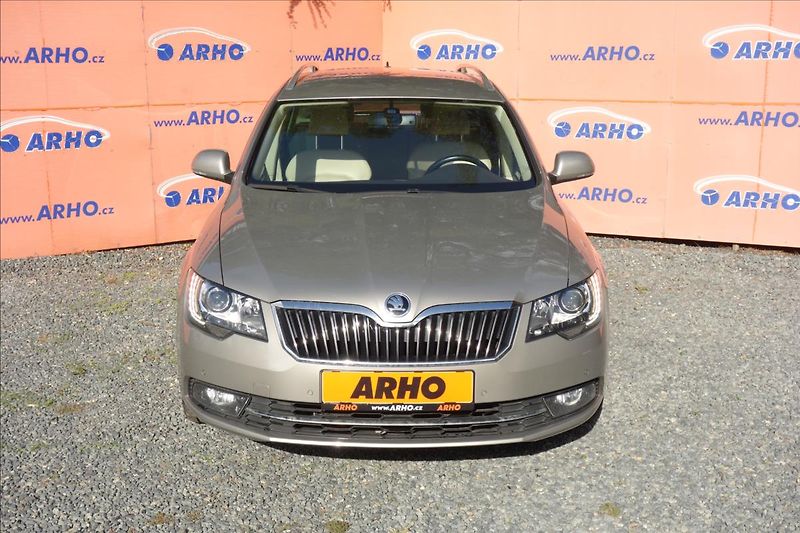Škoda Superb 2,0 TDi 125KW, ČR, L&K, 4x4. - fotka 2 z 38
