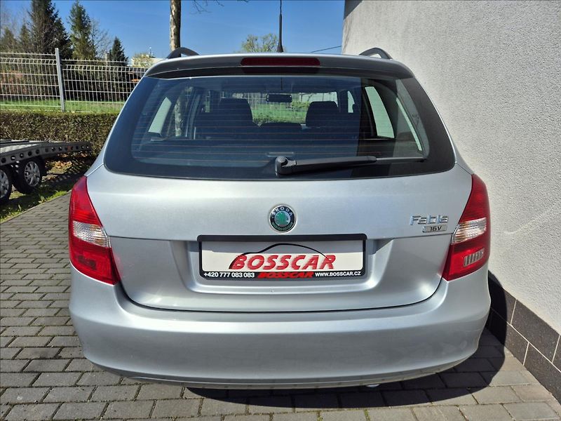 Škoda Fabia (2010) 1,4 i 16V Combi Klima Facelift - fotka 5 z 27