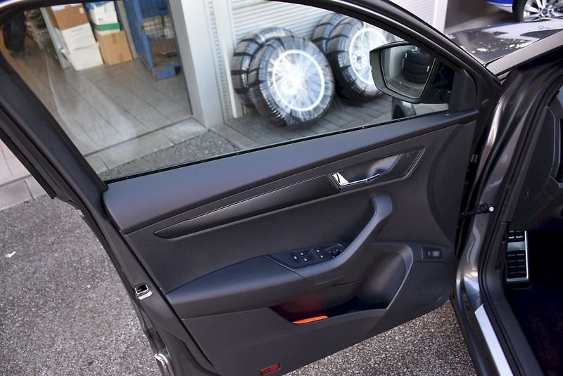 Škoda Karoq (2025) Sportline 1,5 TSI 110 kW 7° au - fotka 16 z 39