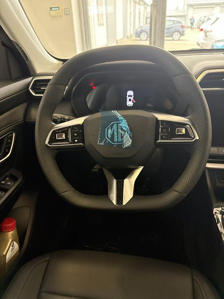MG ZS (2025) HEV exclusive - fotka 11 z 15