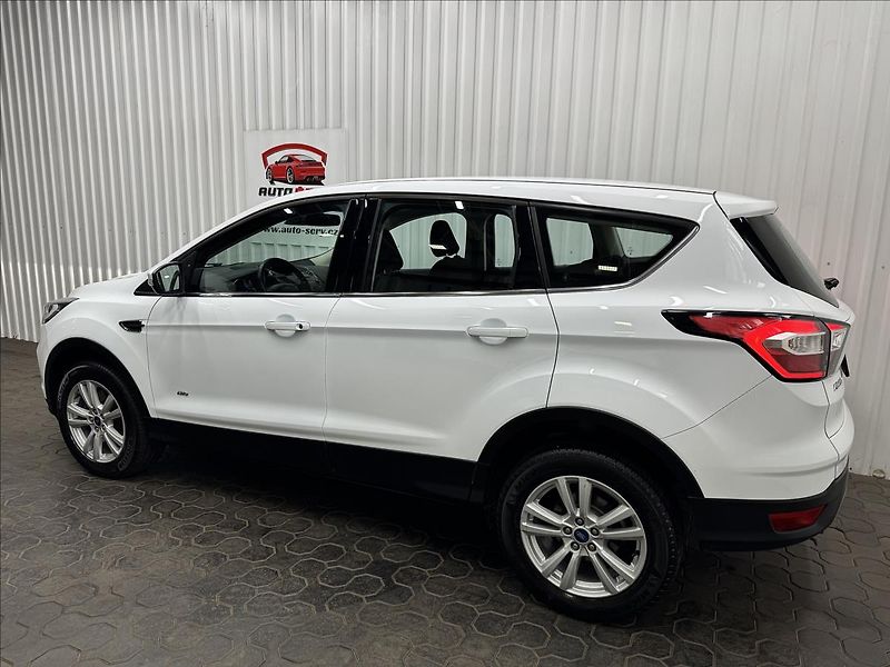 Ford Kuga 1.5EB 129kW AWD 2XALU 68KM! - fotka 5 z 42
