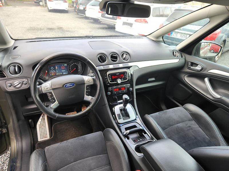 Ford S-MAX 2.0 TDCI - fotka 12 z 15