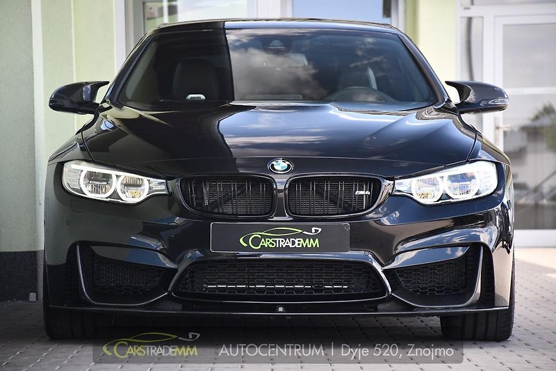 BMW M4 3.0 317kW HUD LED DPH - fotka 16 z 57