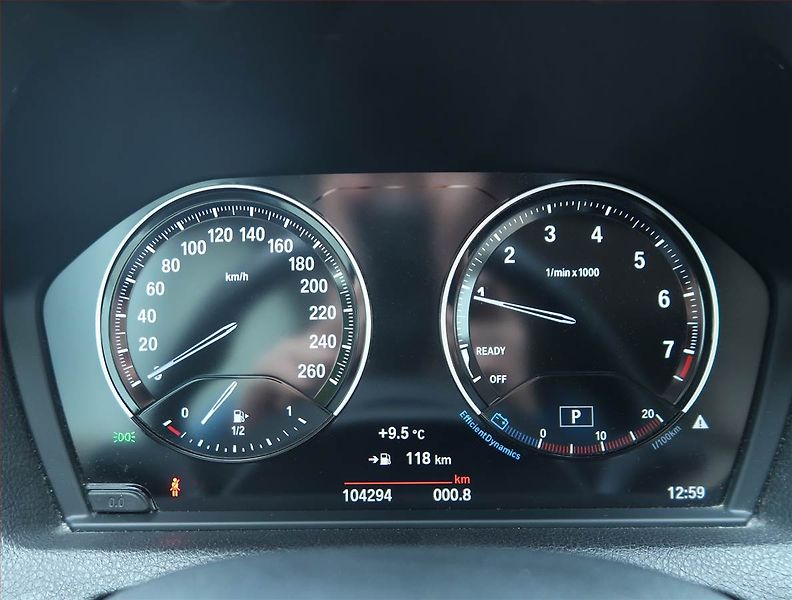 BMW Řada 2 (2018) 218i, Automat, Serv.kniha - fotka 11 z 21