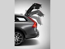 Volvo V90 Cross Country.