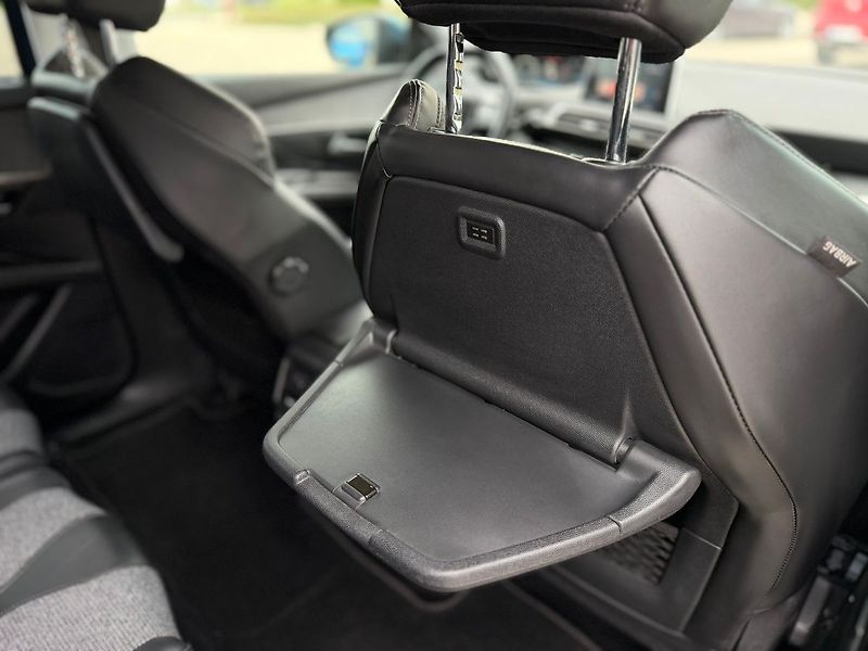 Peugeot 5008 - fotka 13 z 29