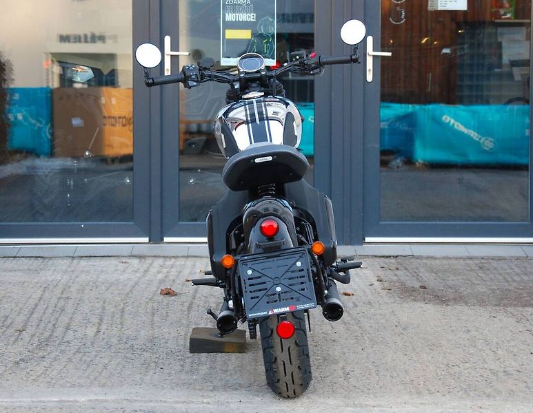 Jawa 350 Chopper (2026) 350 CL Bobber - fotka 8 z 25