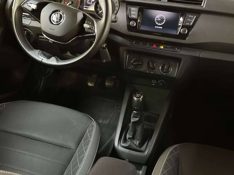 Škoda Fabia (2023) 1.0 TSI 70kW Ambition Combi To - fotka 5 z 20