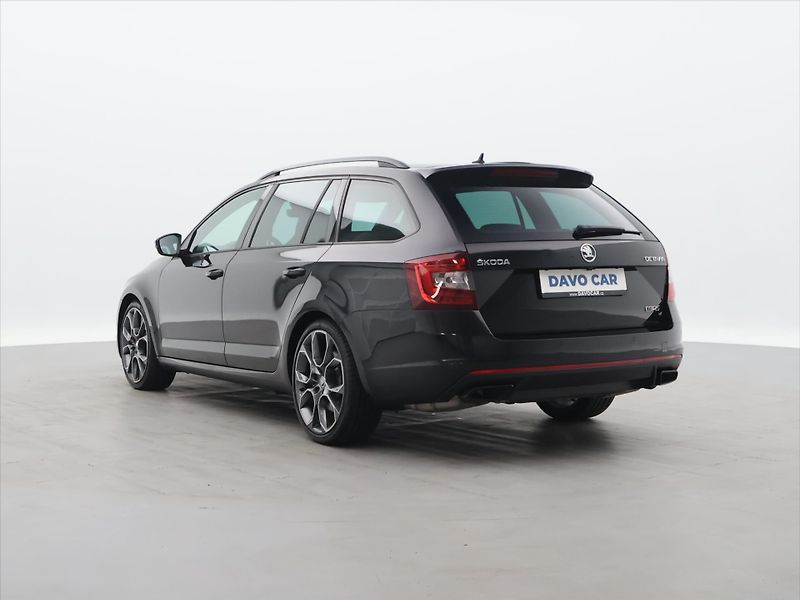 Škoda Octavia RS 2.0 TSI 180kW Challenge - fotka 5 z 32