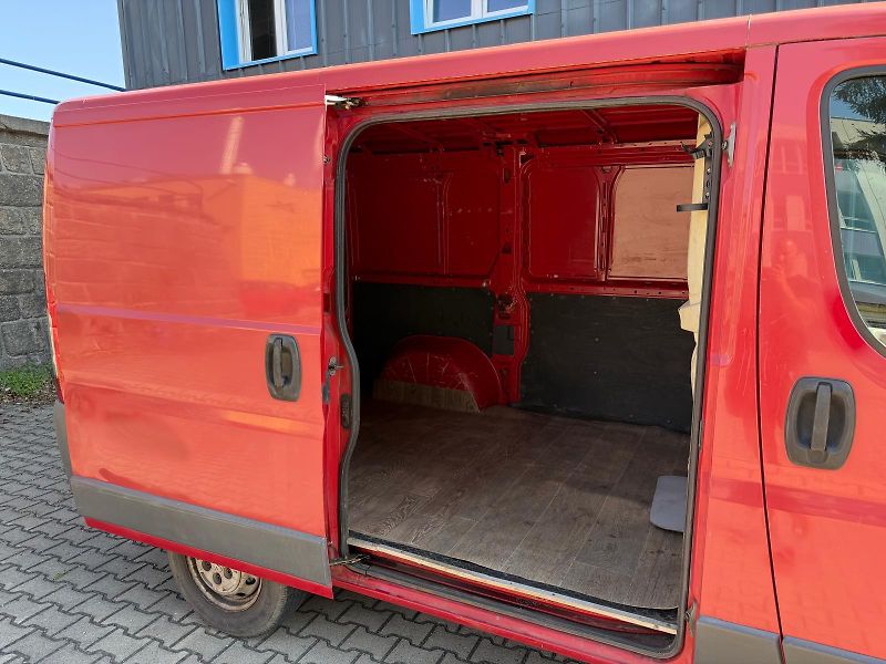 Peugeot Boxer 2,2 HDi L1H1  - fotka 11 z 18