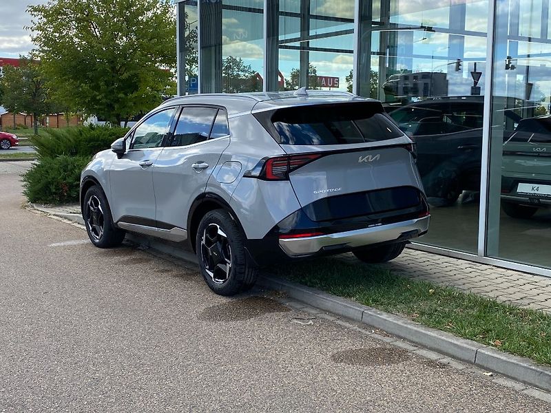 Kia Sportage TOP 1,6 T-GDi GPF 7DCT 110kW/1 - fotka 6 z 12