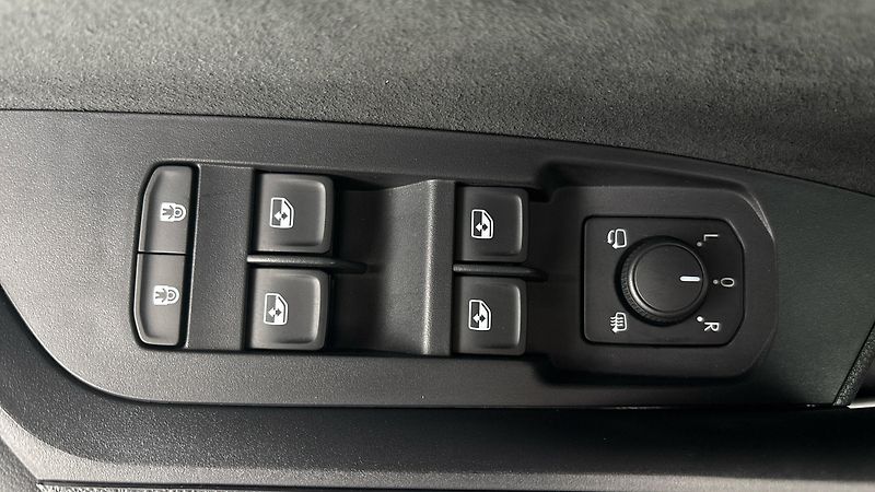 Škoda Kodiaq 2.0 TDI DSG 4x4 Sportline - fotka 23 z 31