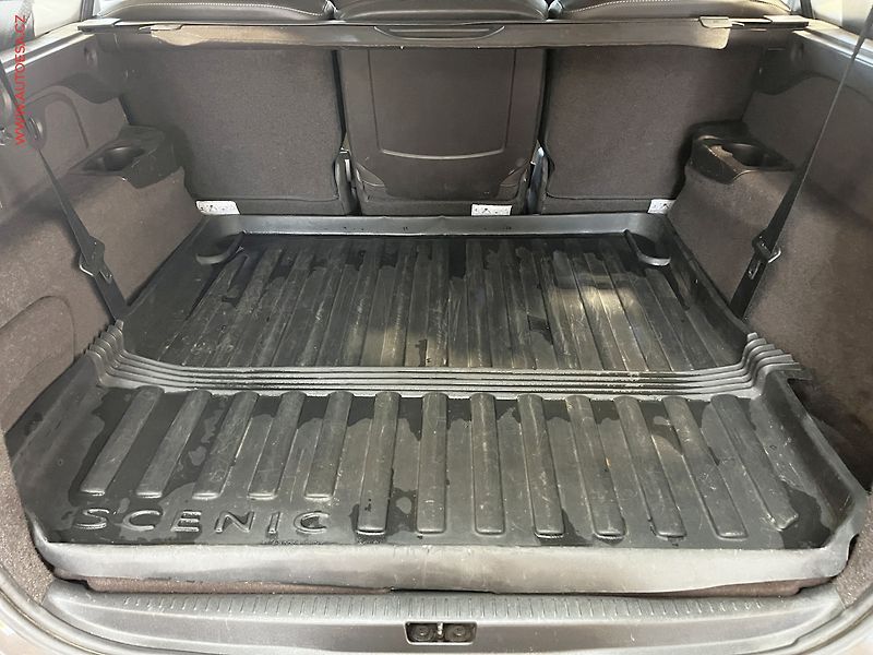 Renault Grand Scénic (2009) 2.0 dCi 7míst, ČR, AT, xenon - fotka 7 z 19
