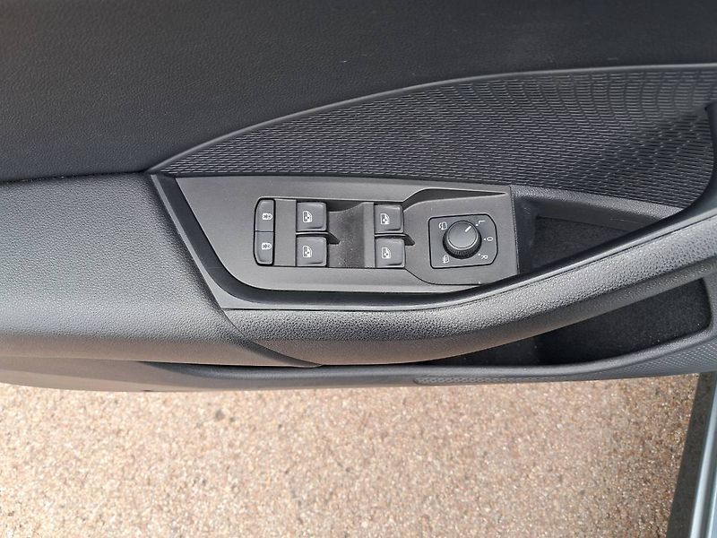 Škoda Octavia (2020) IV COMIBI STYLE 2.0 TDI / 85 k - fotka 17 z 28
