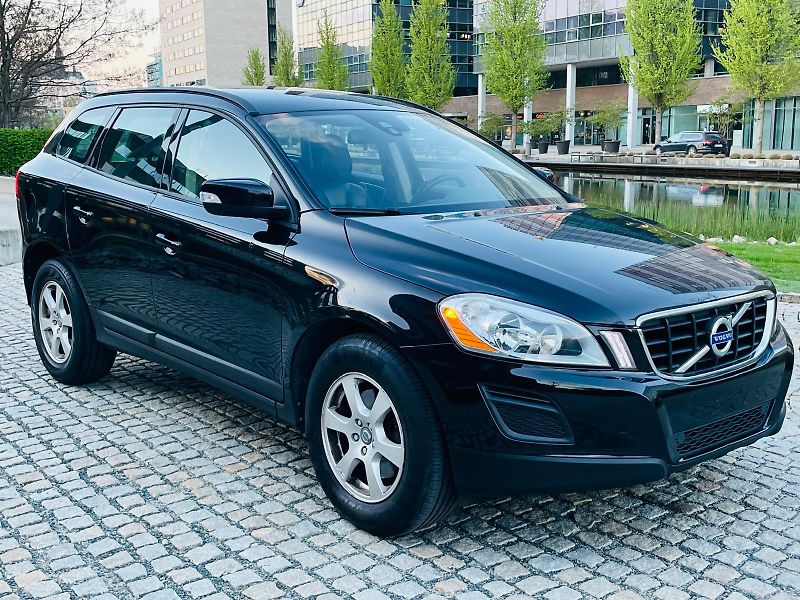 Volvo XC60 2.0D 5VÁLEC AUT VÝHŘEV SENZORY - fotka 8 z 44
