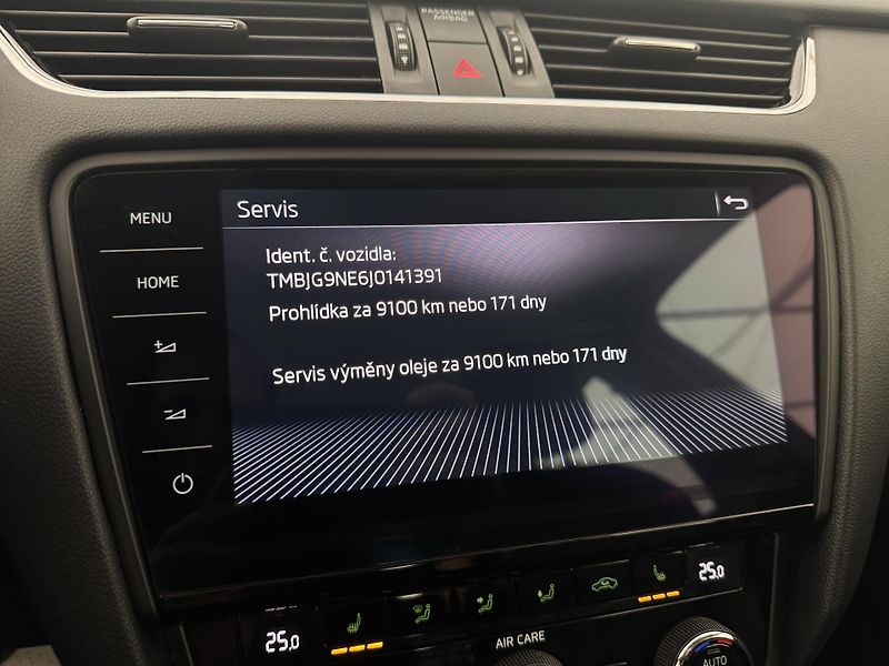 Škoda Octavia 1.6tdi*85kw*Manuál*Kůže* - fotka 28 z 34