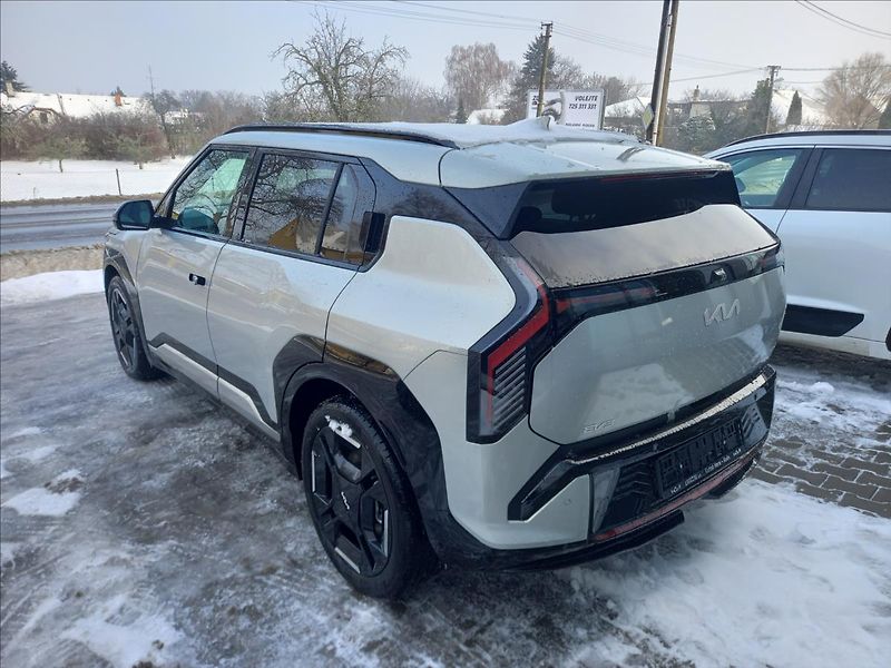 Kia EV3 4x2 GT-LINE+ V2L (2026) - fotka 3 z 6