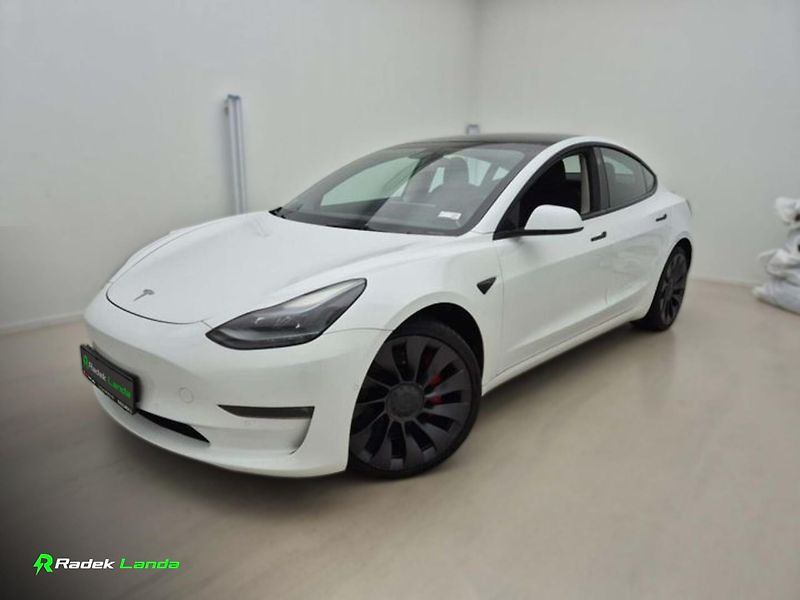 Tesla Model 3 (2022) FSD, AMD Ryzen, AWD - fotka 4 z 13