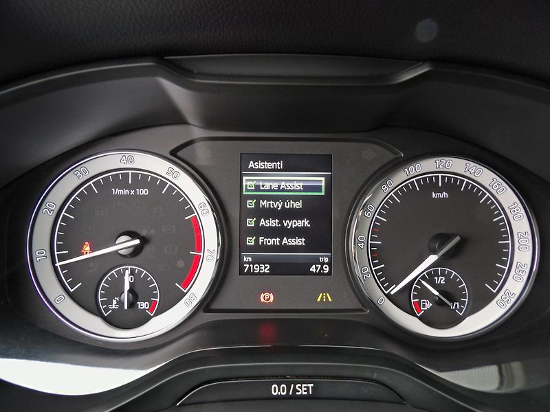 Škoda Kodiaq 1.4TSI 110kW 4x4 Tažné 360° - fotka 16 z 34
