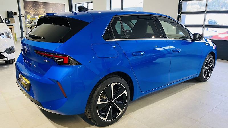 Opel Astra Elegance HB 1.6 PHEV 132kW/180 - fotka 4 z 29