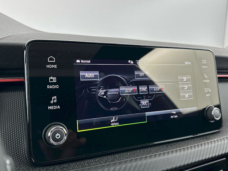 Škoda Kamiq (2025) DSG 1.0TSI 85kW Monte Carlo - fotka 18 z 33