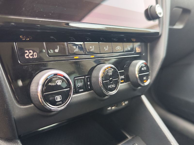 Škoda Octavia 2.0 TDI/110kW Style 4x4 - fotka 21 z 31