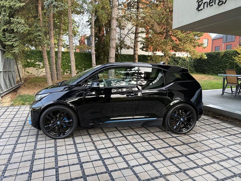 BMW i3 i3S 94Ah Kessy ACC Panorama - fotka 3 z 32