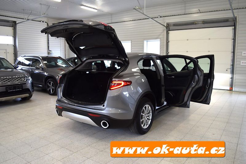 Alfa Romeo Stelvio 2.2 JTD Q4 SPORT 150 kW - DPH - fotka 21 z 60