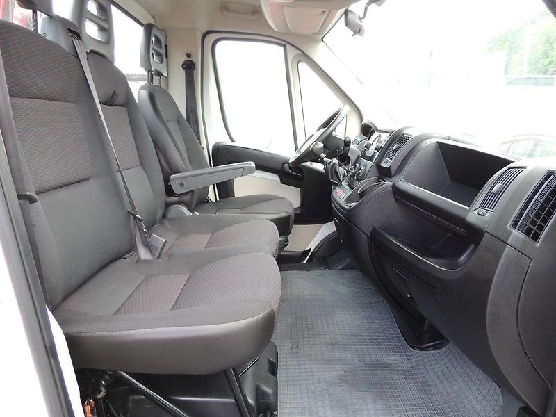 Peugeot Boxer (2018) 2.0HDi,96kw,sklápěč+hydr.ruka - fotka 60 z 73