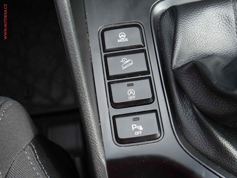 Hyundai Tucson (2019) 1.6 T-GDi, ČR, Trikolor, navi - fotka 19 z 20