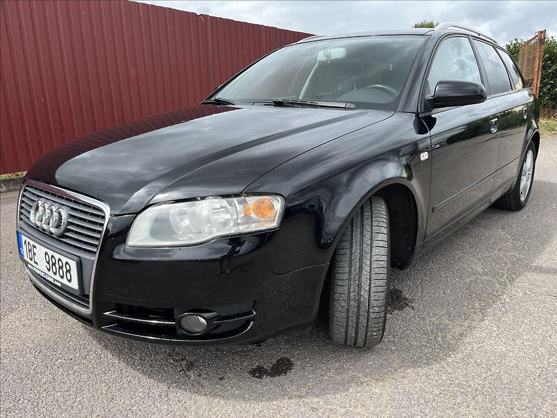 Audi A4 Avant 2,0 TDi 103 KW AUTOMAT K - fotka 33 z 36