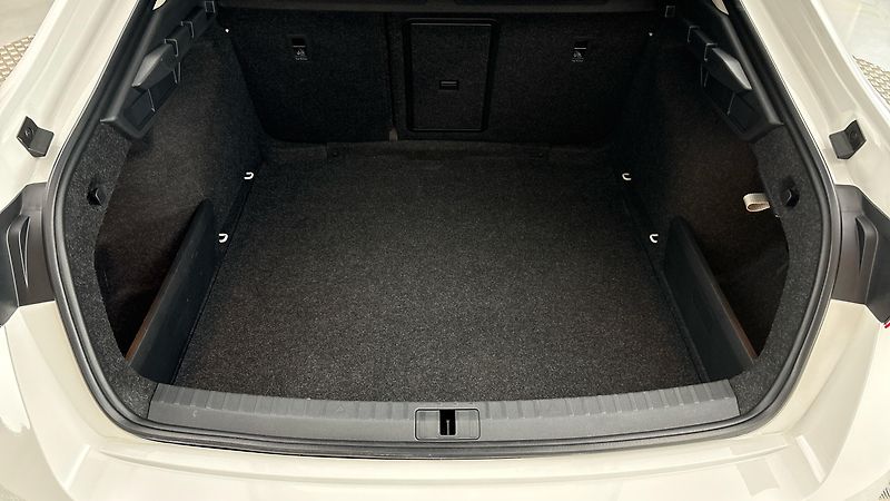 Škoda Octavia 2.0 TDI DSG Ambition - fotka 17 z 26