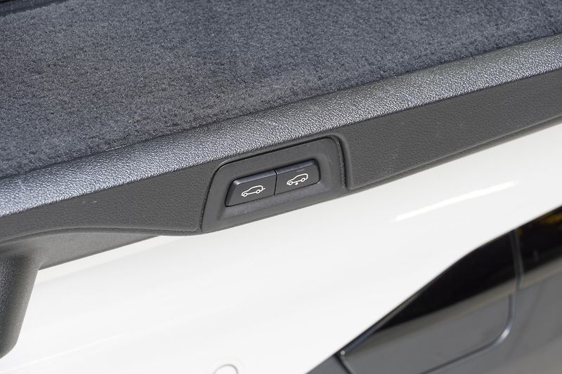 BMW X7 Xdrive40d,M-paket,HUD,360,Tažn - fotka 12 z 47