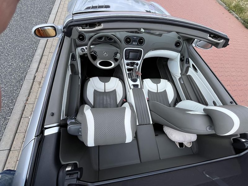 Mercedes-Benz SL 500 SL - fotka 32 z 35