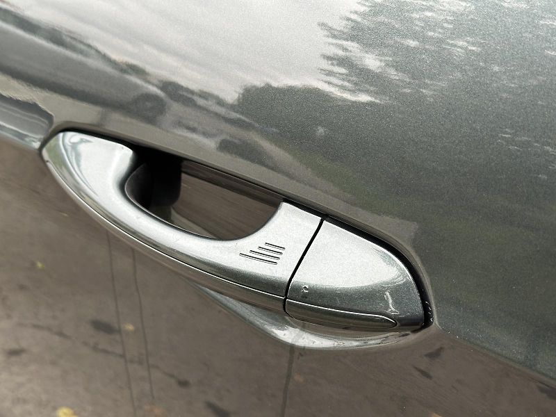 Ford S-MAX 2.0TDCi 150PS AUTOMAT NAVI VÝH - fotka 10 z 46
