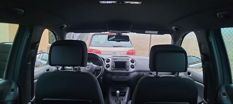 Volkswagen Tiguan (2016) 1,4TSi110kW DSG R-Line BiXenon - fotka 33 z 39