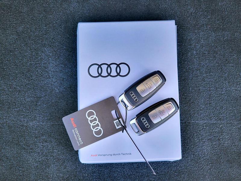 Audi e-tron 55 Quattro 300kW ČR 1.majitel - fotka 45 z 50