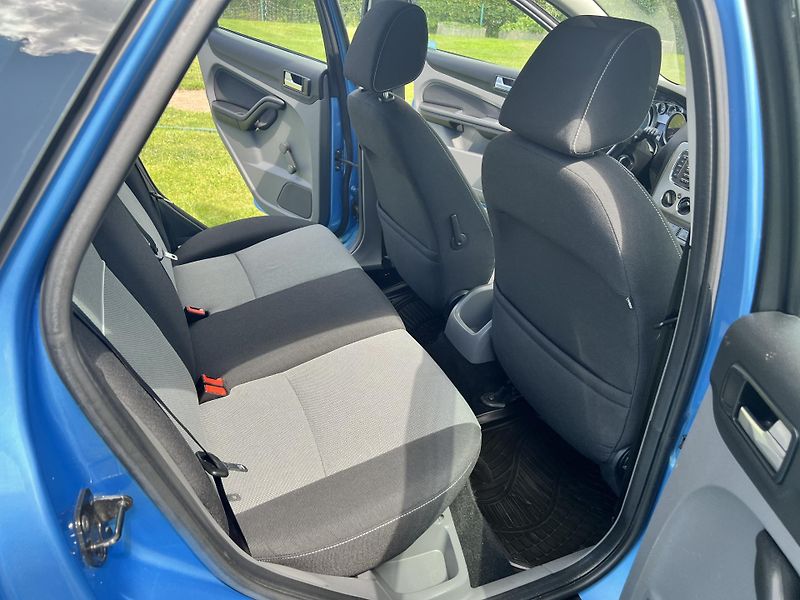 Ford Focus 1.6 74KW,55TKM!!,1MAJ,TZ,KLIMA - fotka 17 z 44