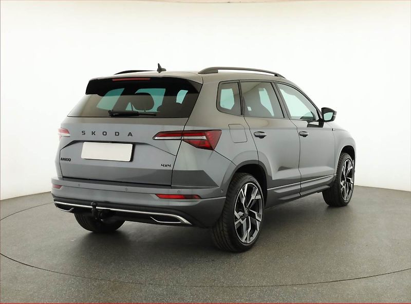 Škoda Karoq (2025) 2.0 TDI, 4X4, Navigace - fotka 5 z 21