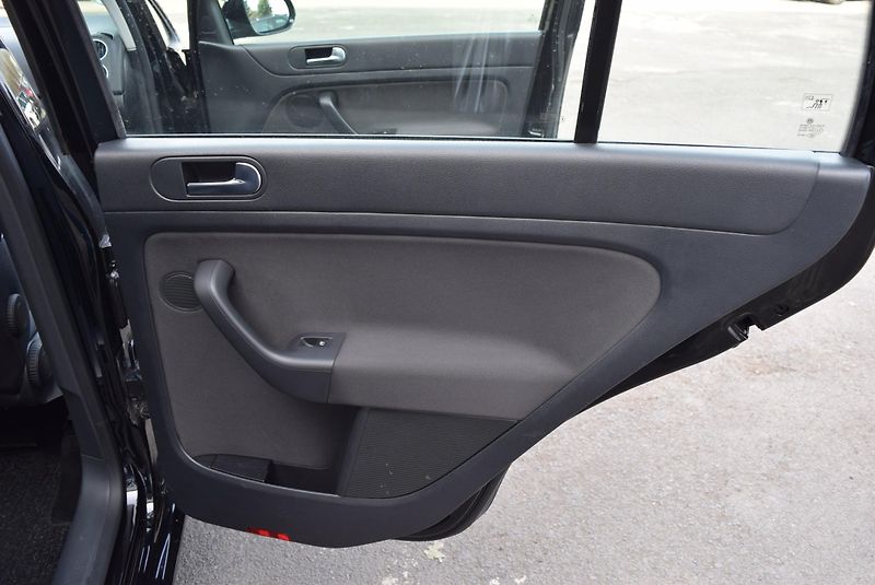 Volkswagen Golf Plus (2012) 1.2TSI 77kw TRENDLINE SENZORY  - fotka 39 z 48