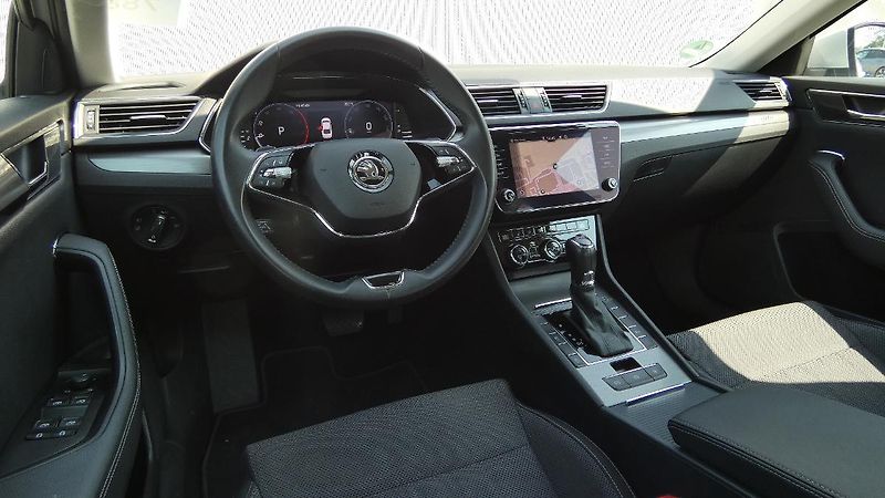Škoda Superb 2,0 TDI 147kw DSG Style - fotka 5 z 16
