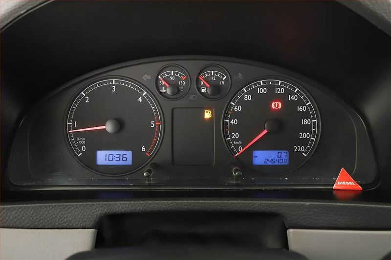 Volkswagen Multivan (2005) 2.5 TDI, 1Maj, DPH - fotka 8 z 13