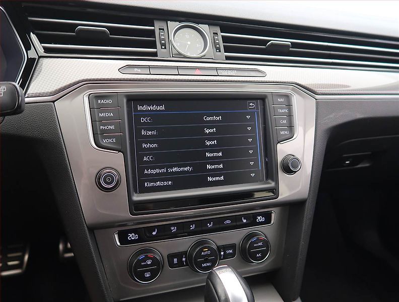 Volkswagen Passat (2016) Alltrack 2.0 TDI, 4X4 - fotka 17 z 28