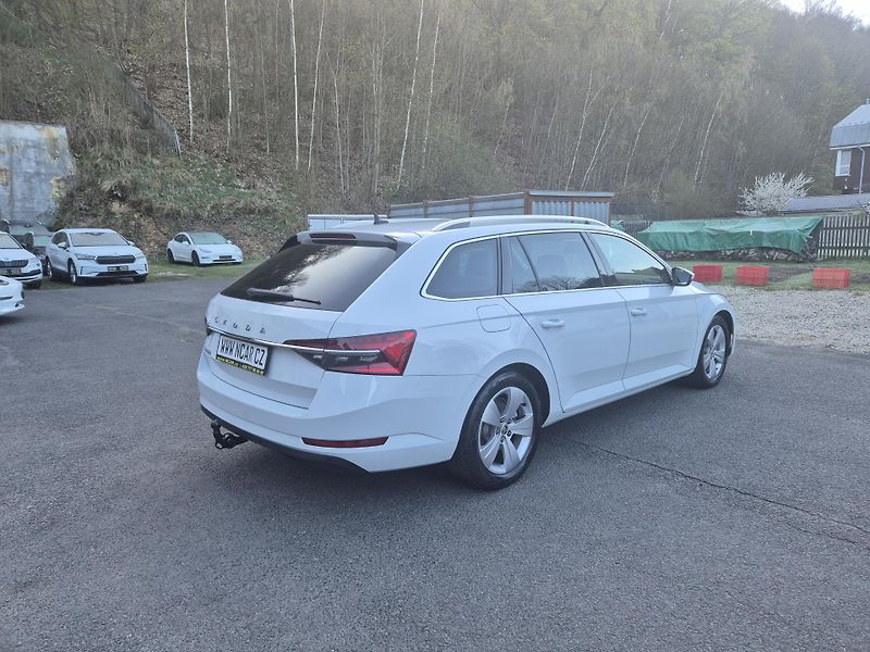 Škoda Superb Combi 2,0TDi DSG 110kw 17ALU - fotka 5 z 44