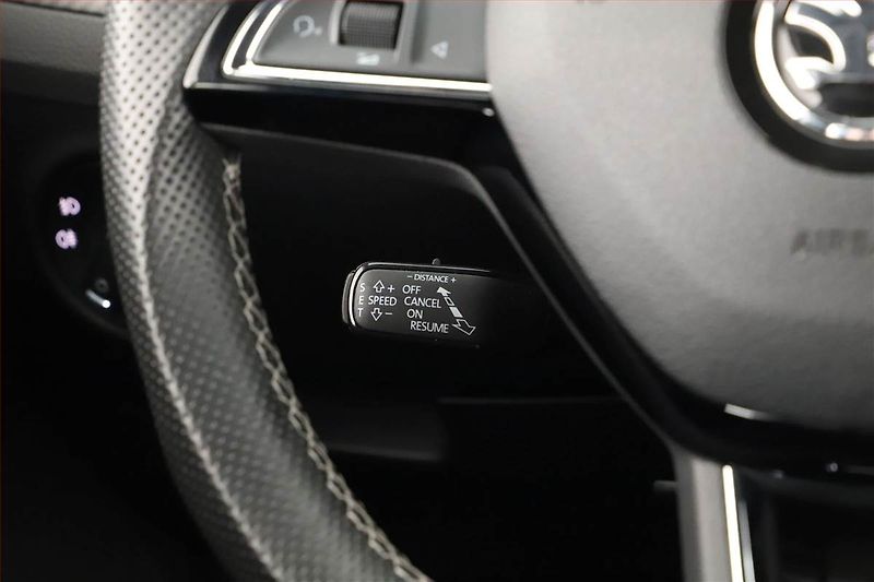 Škoda Superb (2020) Sportline iV 1.4 TSI PHEV - fotka 26 z 31