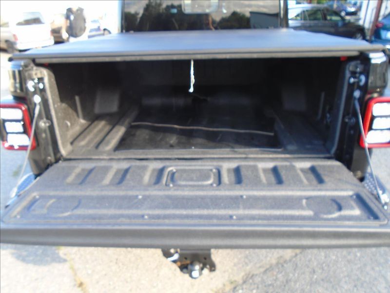 Jeep Gladiator 3,0 - fotka 9 z 23