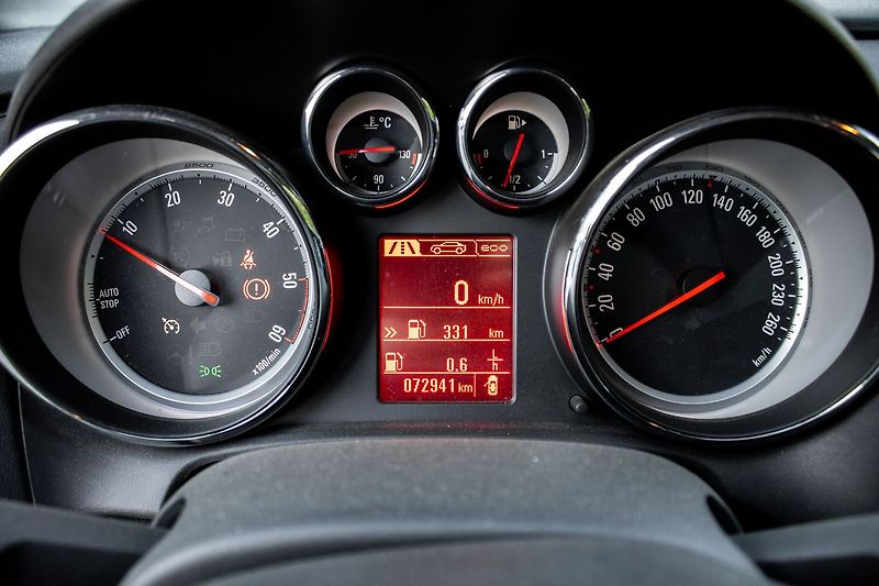 Opel Astra - fotka 11 z 23