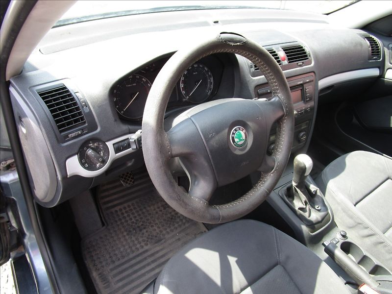 Škoda Octavia Combi 1.9TDi 4x4, aut. Klima - fotka 10 z 38