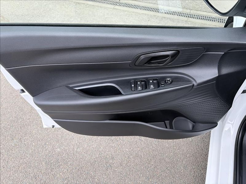 Hyundai i20 1,0 T-GDI  Go Plus - fotka 8 z 23