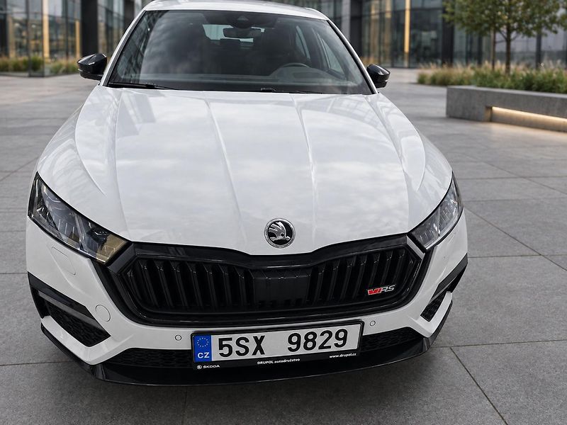 Škoda Octavia (2022) RS 2.0 TFSI 180 KW - fotka 5 z 17